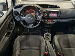TOYOTA Yaris 1.3 5 porte Lounge
